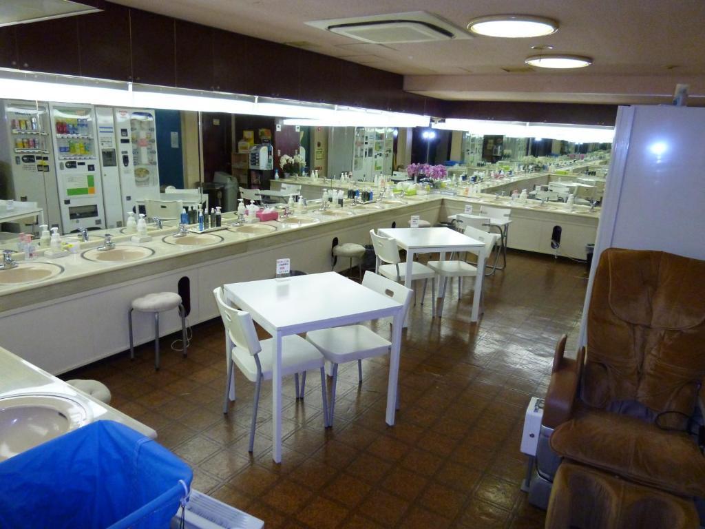 Capsule hotel First Kyobashi